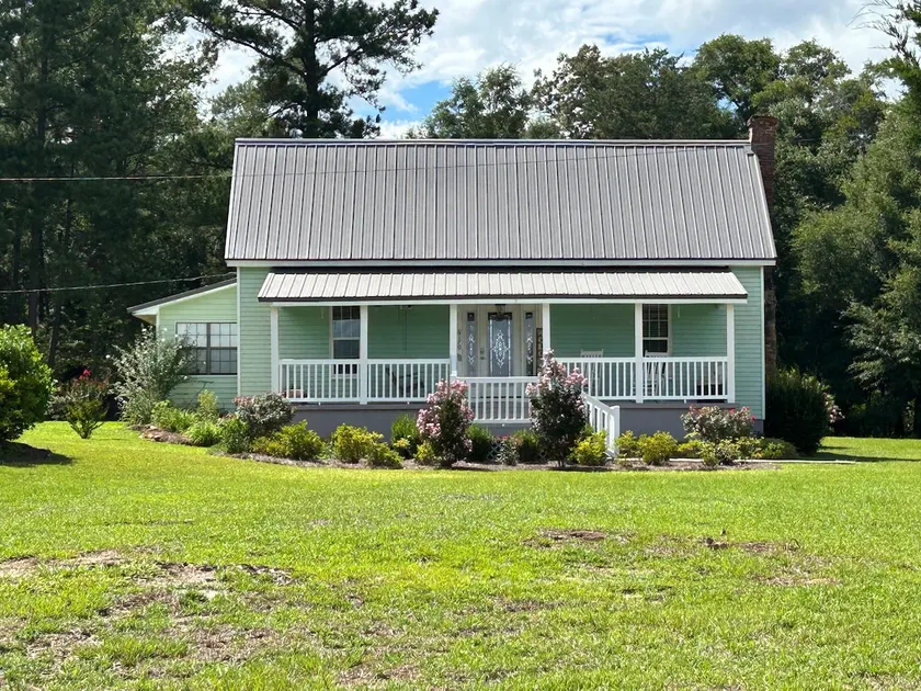 Eaves Rest - Image 1