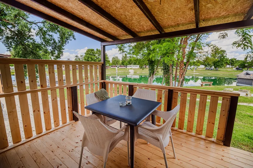 One-Bedroom Apartment with Lake View in Terme Čatež 5 - Image 1