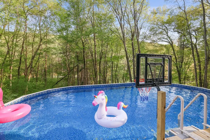 Secluded/33x18FT Heated Pool/Hot Tub/Game RM/Pond! - Image 1