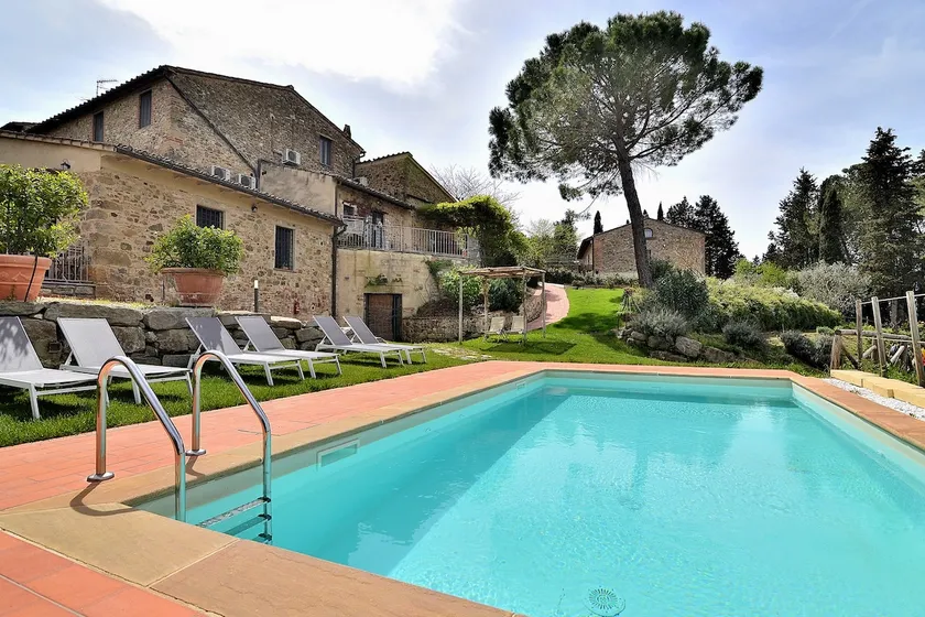 Chianti ground floor accommodation, pool with a view - Image 1