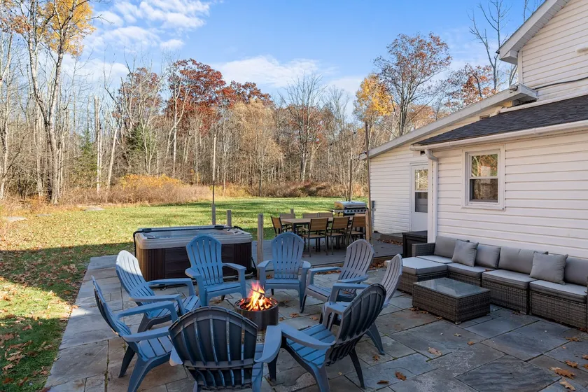 Cozy Mountain Getaway - Hot Tub - Grill - Fire Pit - Image 1