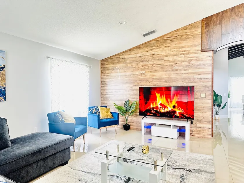 Cozy House with Private Pool. Kissimmee/Orlando - Image 1
