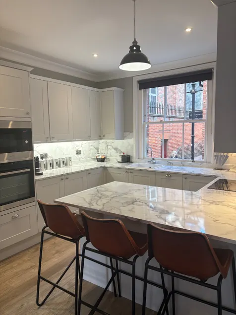 Central self-catered 4 bed House - dog friendly - Image 1