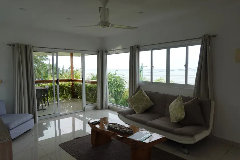 Castaway Reef View Apartment - Image 1