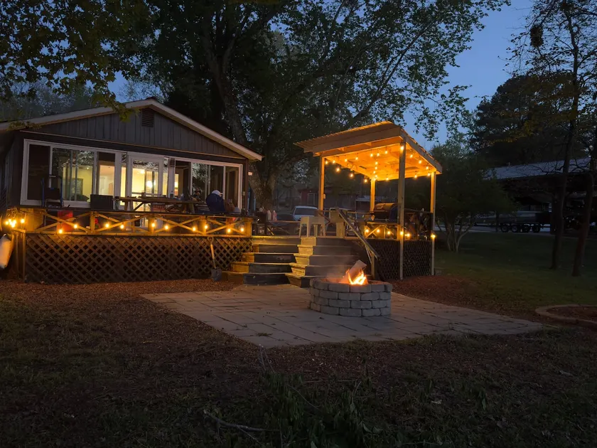 Luxury Waterfront on KY Lake @ the Petite Retreat - Image 1