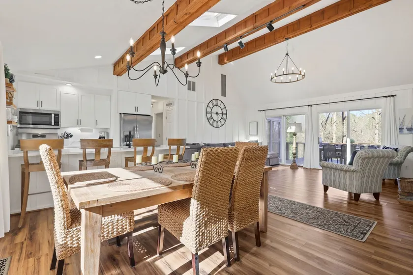 Lanier Cove House - Waterfront Lakehouse with Dock on private cove! - Image 1