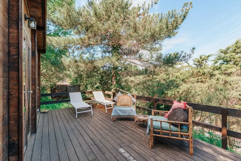 Les Cabanons de l'Ouille – Pine Forest Cabin - Image 1