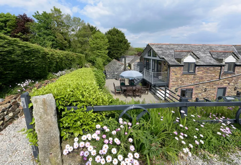 Tranquil Cornish retreat close to Port Isaac beaches and moor - Image 1