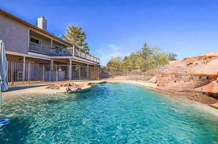Henderson Country Retreat near Strip and Lake Mead - Image 1