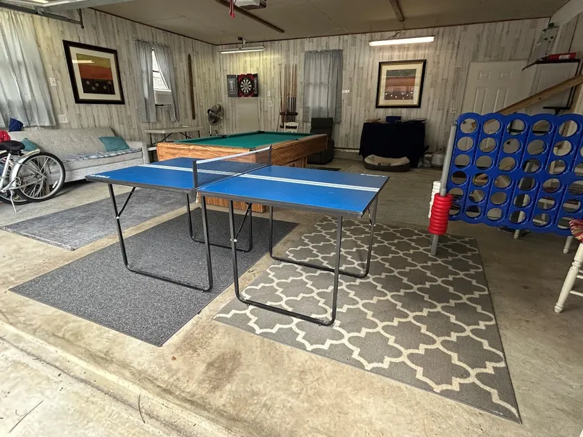 Private, pet-friendly, w/game room & new kitchen - Image 1