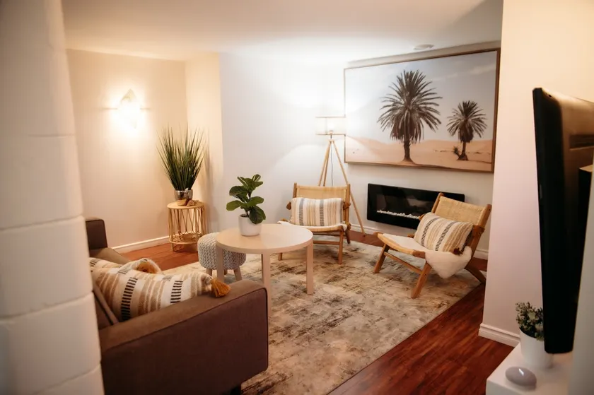 Beach Vibes Hideaway | Warm & Cozy Retreat - Image 1