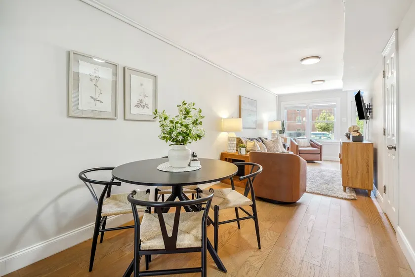 Annapolis Downtown Pleasant St Townhome 3 bedrooms - Image 1