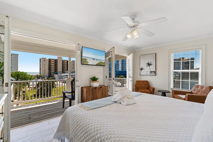 Beach Oasis with a View! - Image 1