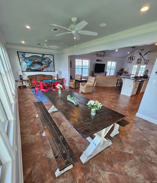 MODERN WATERFRONT Lake House, near casinos - Image 1