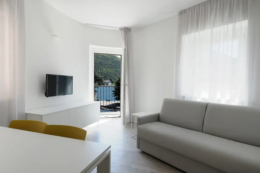 ”Dante” apartment, three-room apartment with terrace - Image 1
