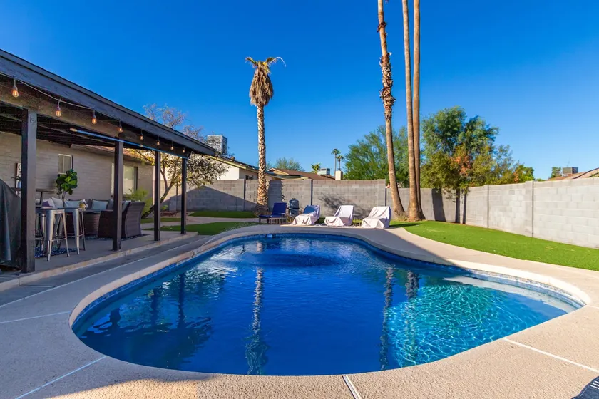 Resort Style 3BR 2BA Pool, Hot Tub, Near Waste Mgmt Open and Spring Training - Image 1