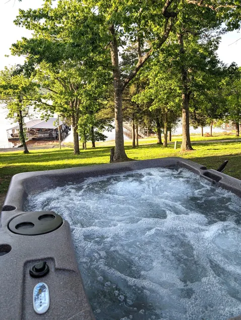 Cozy Cabin: Private Hot Tub & Fire Pit, Views - Image 1