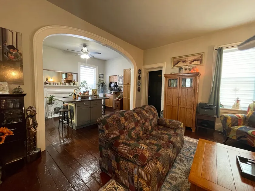 Spacious self-contained private unit in Goderich - Image 1