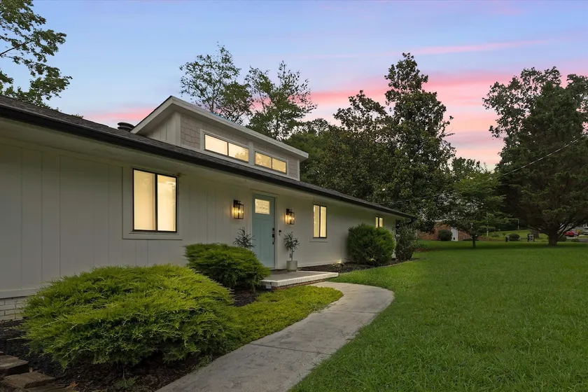 French Country Charm in Chatt Town - Image 1