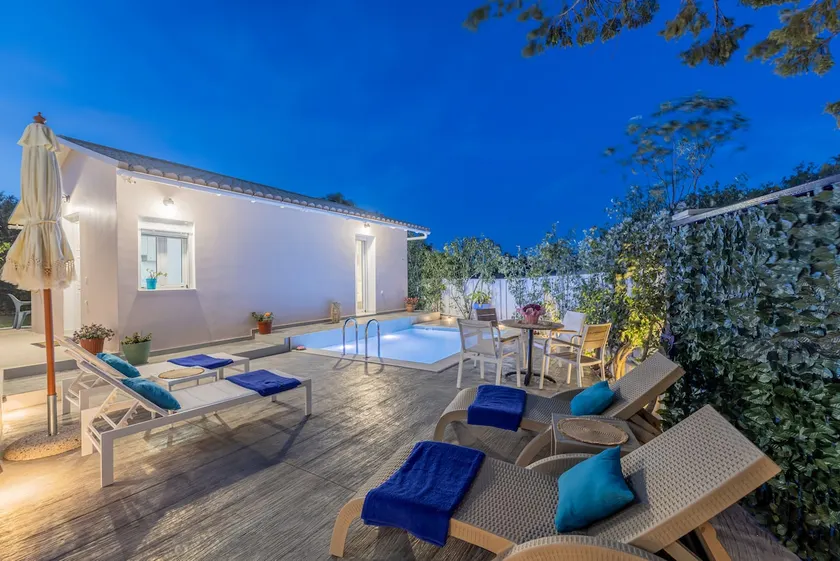 Soso's Garden Villa with Private Pool - Image 1