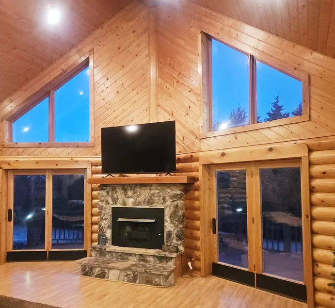 The Log Cabin - Image 1
