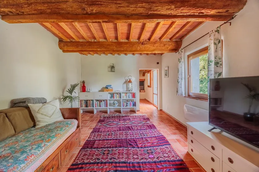 Tuscan countryside apartment with pool | Relax - Image 1