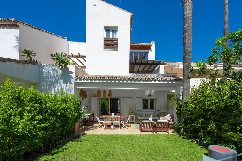 Marbella Villa Monteros - Image 1