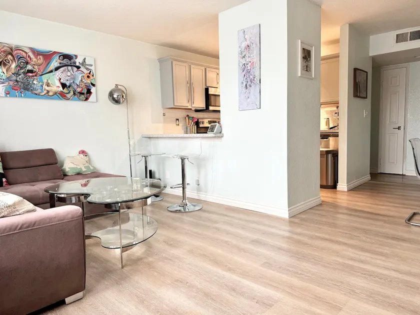 Artsy smart home near Downtown & Balboa Park - Image 1