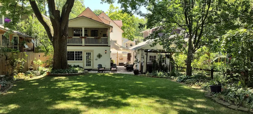 Serene Private Space in the Heart of the Ville. - Image 1