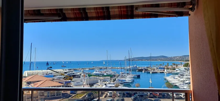 Sublime VIEW of the Sea, Beach, Port Fréjus, 2-Bedroom, Air Conditioning, Garage - Image 1
