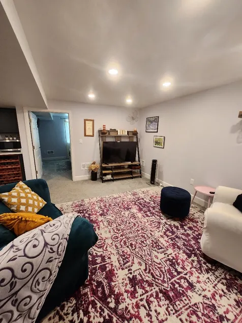 Spacious Guest Suite - Image 1