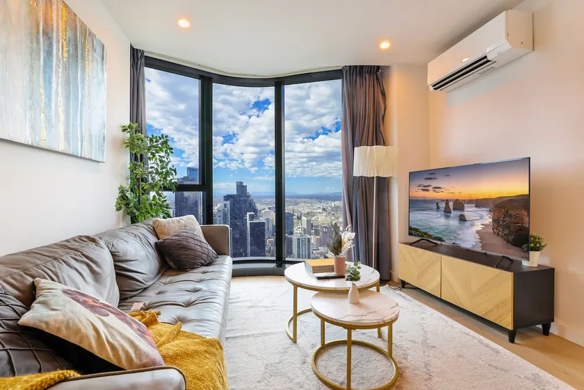 City Views Apt | 2BR | 1 Queen Bed | 2 Single Beds - Image 1