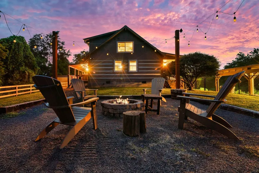 Secluded Haven with Pet Yard, Hot Tub & Game Room - Image 1