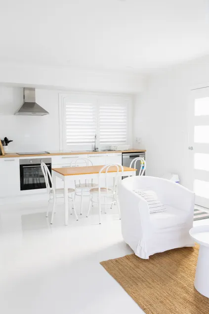1 Bedroom Coastal Granny Flat - Image 1