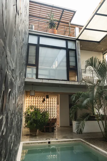 Ecological Green-Powered house & inside pool - Image 1