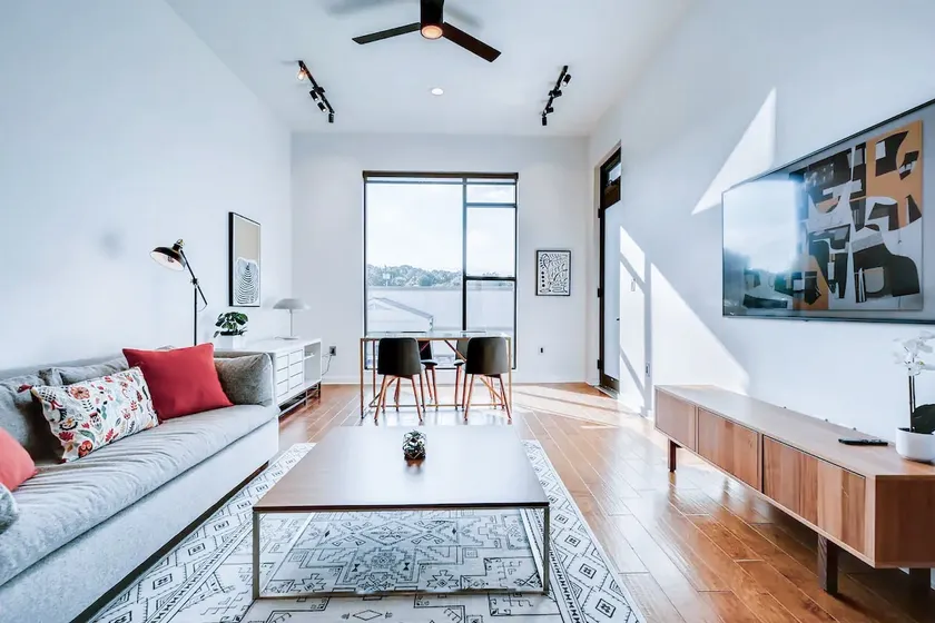 Modern Elegance: South Austin's Finest Condo - Image 1