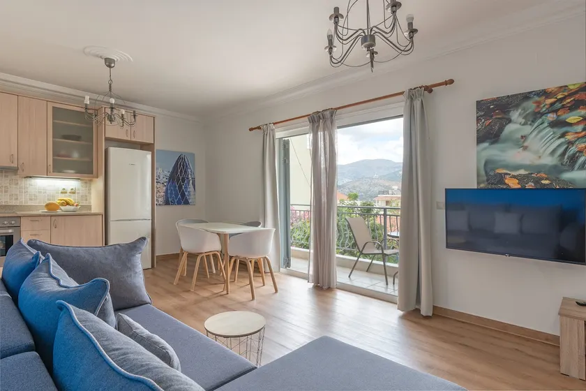Centrally located 1 BD Apartment with GardenView - Image 1