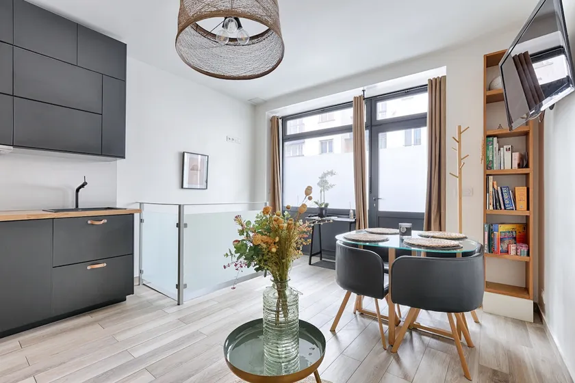 Charming apartment near Montmartre, Paris 18eme - Image 1