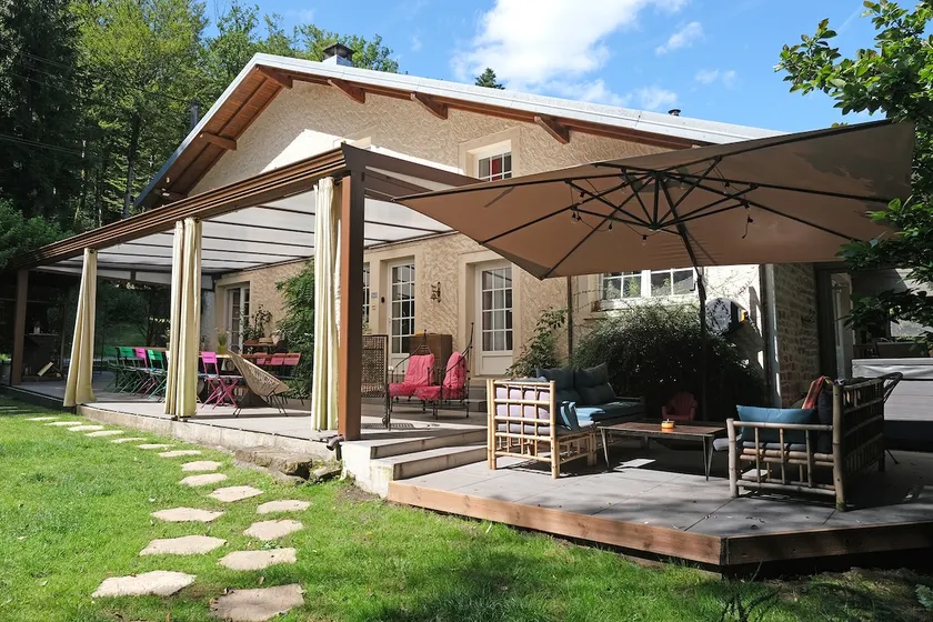 Streamside Lodge - Image 1