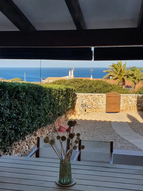 BEAUTIFUL TOWNHOUSE WITH A BEAUTIFUL VIEW OF THE SEA - Image 1