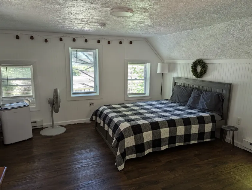 Cozy loft-style apartment in a mountain town. - Image 1