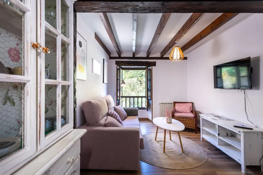 Superior apartment with terrace by Río Cubo - Image 1