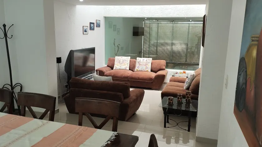 8 Spacious and comfortable house in Cholula. - Image 1