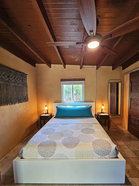 Entire Suite: Private and Cozy Clark House Casita - Image 1