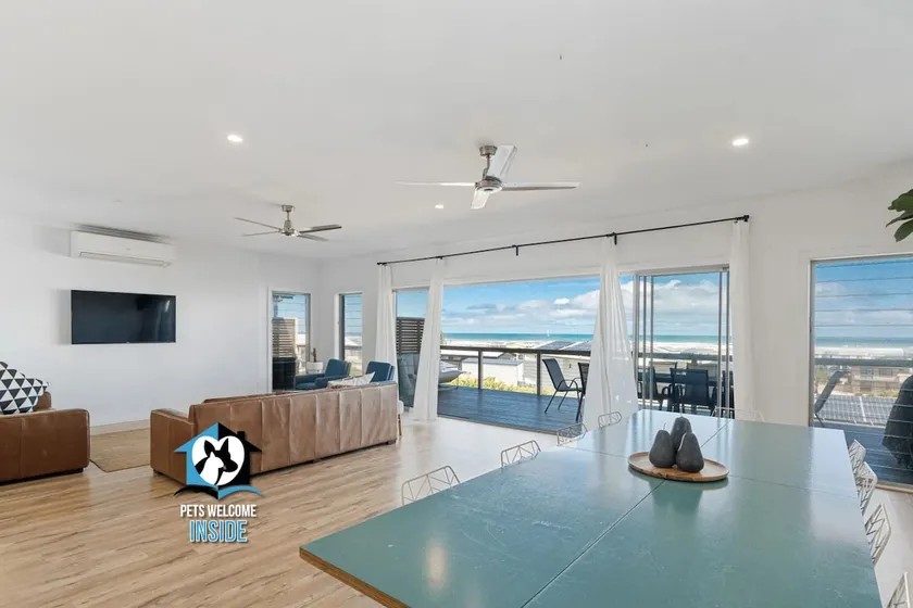 Ultimate in Middleton Coastal Style with Views Sleeps 10 - Image 1
