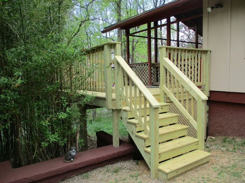 Beautiful mountain cabin, lake, recreational areas - Image 1