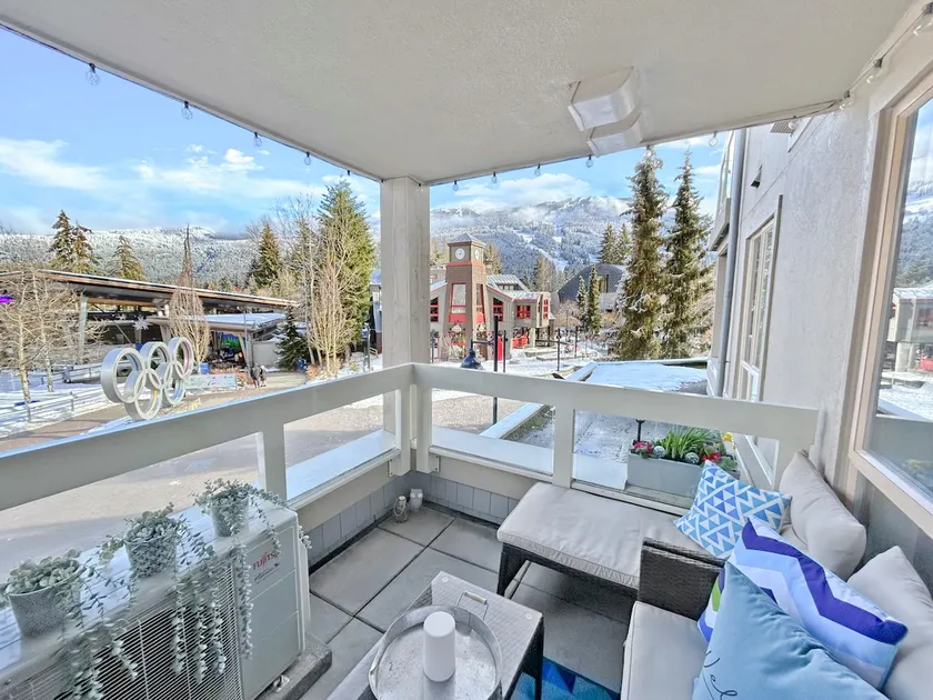 Tyndall | Luxe 2.5 bedroom | Main Whistler Village - Image 1