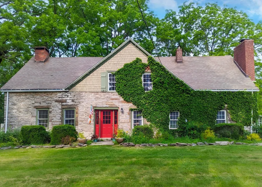 1700s Farmhouse on 34 acres, Antique Lover's Dream - Image 1