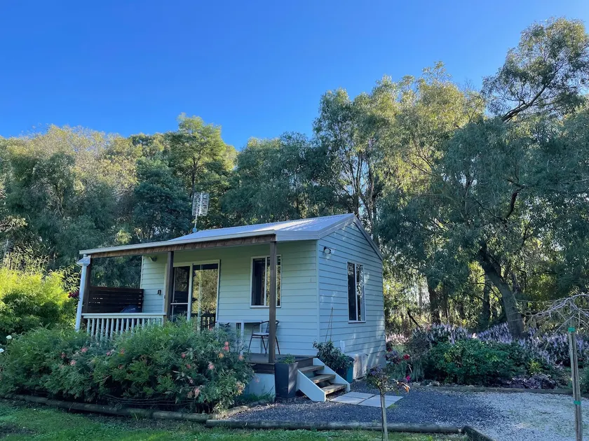 Tindoona Cottages - Image 1