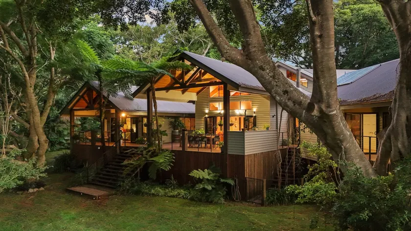 The Flaxton Treehouse - Image 1